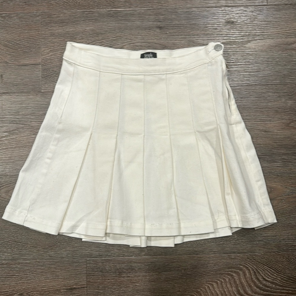 Skirt 🤍 NWT